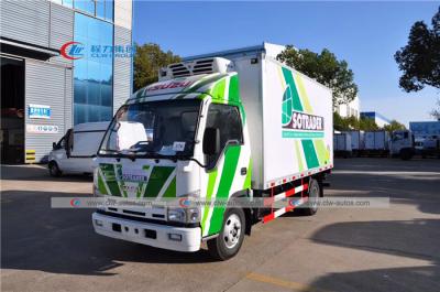 China Marca famosa de JAPÓN 4-5 toneladas de la refrigeración del camión 4X2 de refrigerador de cargo Van Truck del congelador en venta
