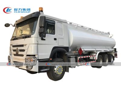 Chine Sinotruk Howo 8x6 336HP 14 roule le camion de réservoir de stockage de pétrole 20CBM à vendre