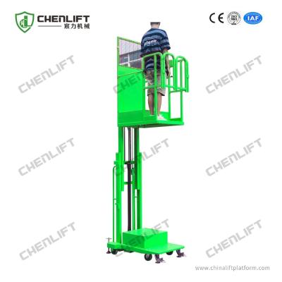China 4.5m Platform Height Semi Automatic Electric Order Picker With 200kg Load Capacity for sale