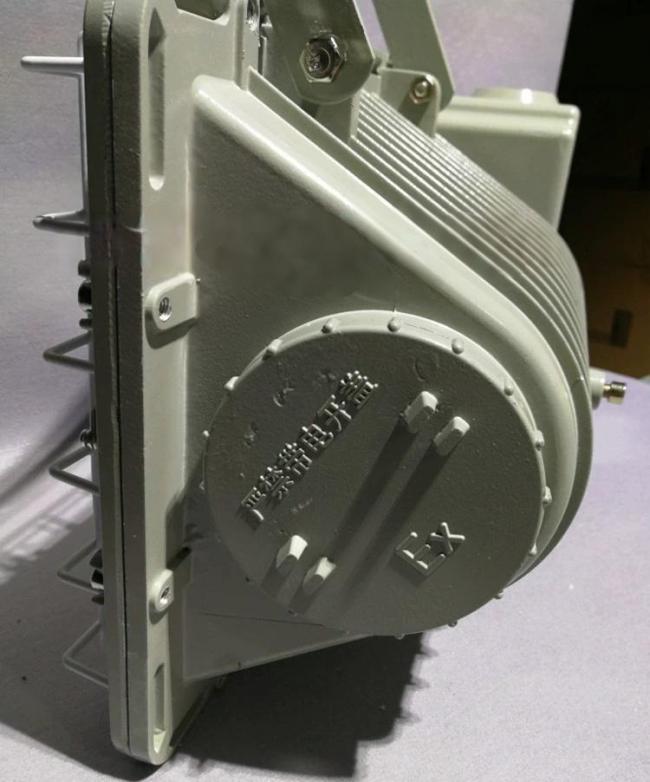 Industrial installation of explosion proof LED lighting in hazardous environment