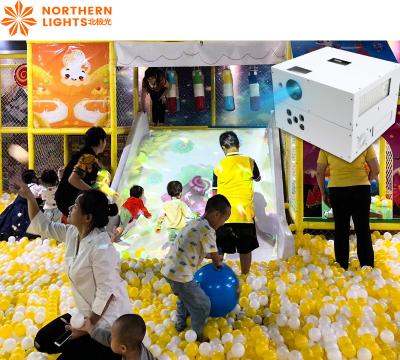 China Sistema de Jogos de Projeção de Slides Naughty Castle Projector para Jogos de Piso à venda