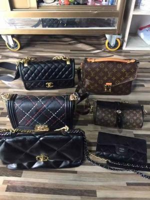 China 1 Kilogram Second Hand Luxury Bags Used Designer Handbags For Sale for sale