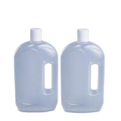 China Caliber 30mm Translucent 750ml Plastic Bottle With Handle for sale