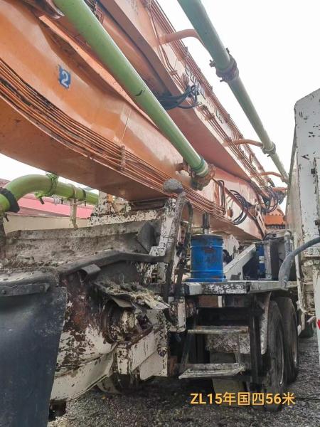 Quality 2015 Zoomlion Used Concrete Pump Truck 56 Meter Remanufactured for sale
