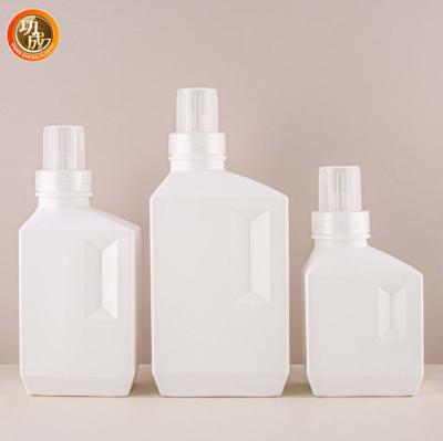 China OEM ODM Liquid Detergent Empty Bottle 2L Cleaning Washing Detergent Bottle for sale