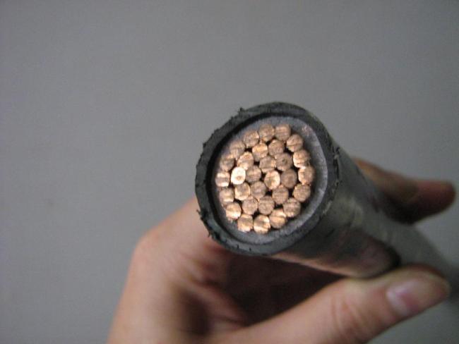 0.6/l KV Voltage 1*120mm2 YJV type XLPE insulated power cable