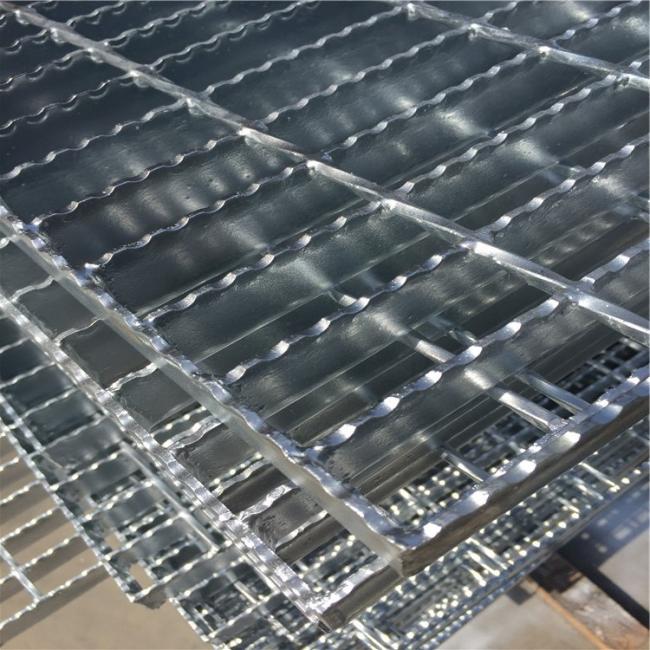Round Bar Galvanized Serrated Grating