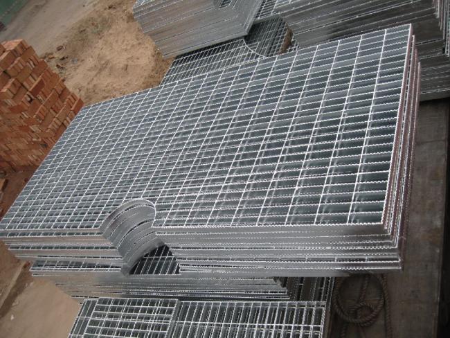 Round Bar Galvanized Serrated Grating
