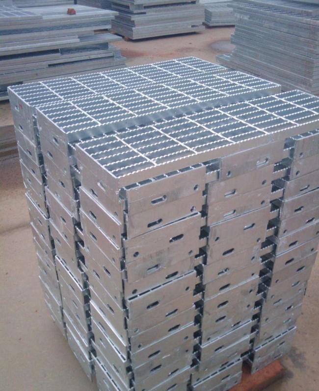 Q235 OUTDOOR Galvanized METAL IRON STAIR TREADS STEEL STEPS STAIRCASE