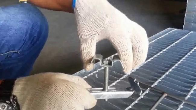 Galvanised Grating Clips