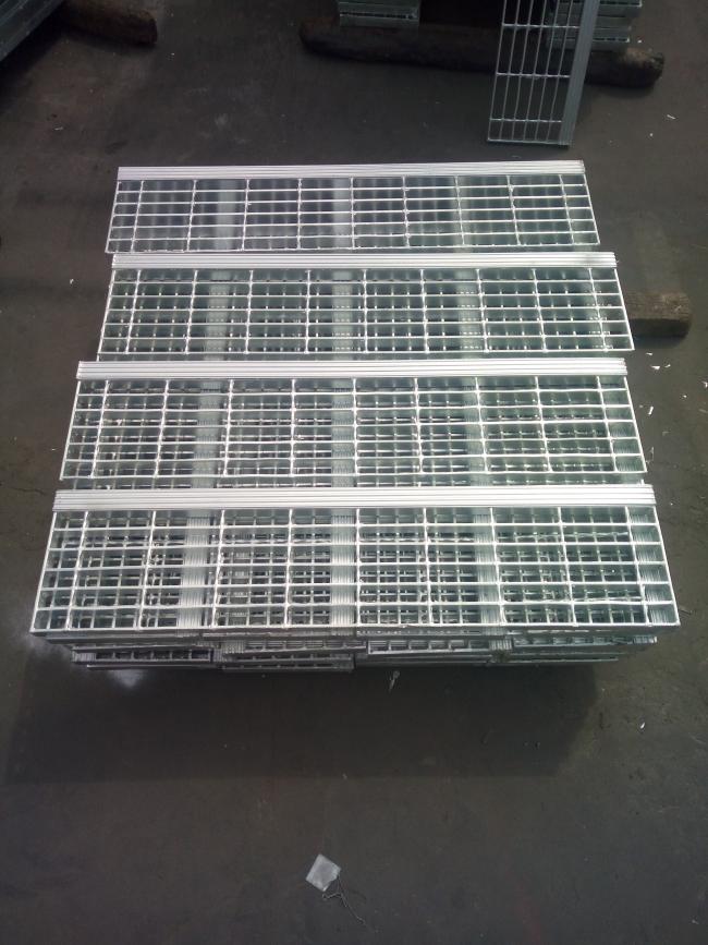 hot dipped galvanized steel grating used for stair tread