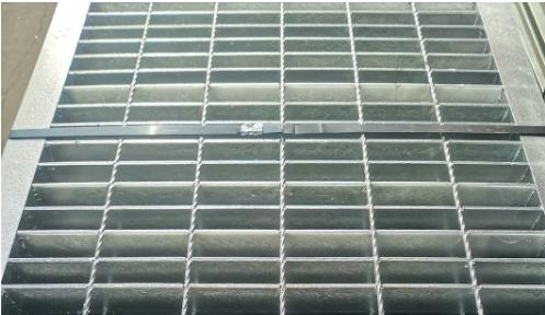 Carbon Steel Bar Grating Stairs Treads - large scale installation
