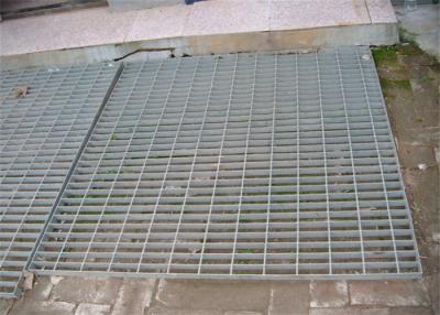 China Hot Dip Galvanized Steel Grating 300 - 1000mm Width 300 - 6000mm Length for sale