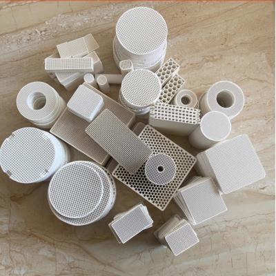 China Honeycomb Ceramics Industrial Ceramic Parts Sewage Treatment Dehydration Decolorization for sale