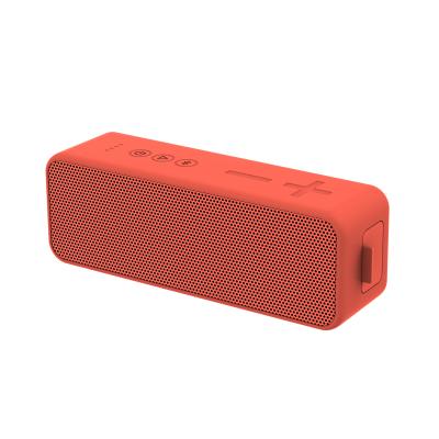 China TWS Stereo Sound Bluetooth Outdoor Speakers IPX7 Waterproof With 2200mAh Battery for sale