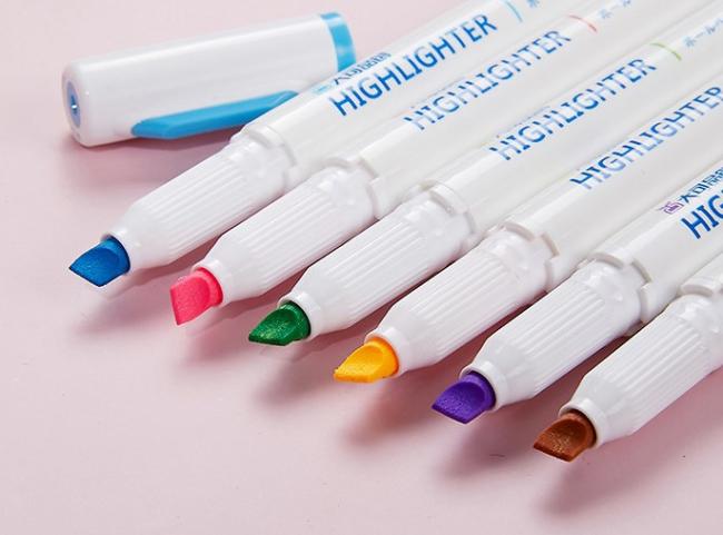 0.8mm White highlighter Pen watercolor lettering gel pen for FineLine/Highlight/Sketch/Animation
