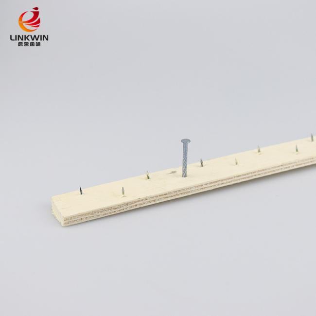 Rubber and plastic nail wood carpet gripper for apartment installing