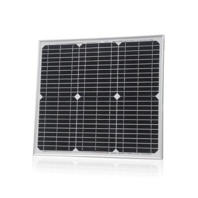 China Modulo fotovoltaico solar de vidro rígido de 20W para carregamento de bateria DC 12V à venda