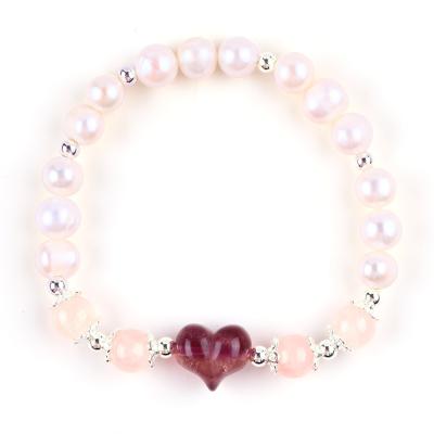 Chine 8 mm Perle d'eau douce rose Bracelet à étirement Carreaux en cristal de cœur à vendre