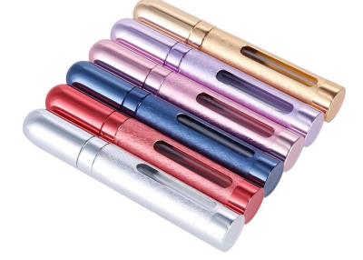 China Botella de perfume de aluminio del Surface Pen 12 ml exquisitos de pequeña capacidad en venta
