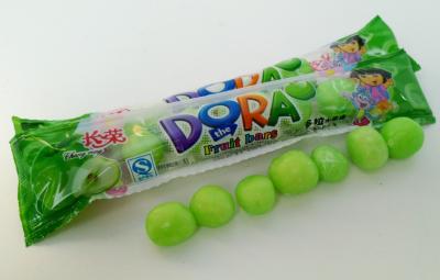 China Green Bubblegum Chewing Gum , Dora Multi Fruit Flavor Bar In Bags for sale
