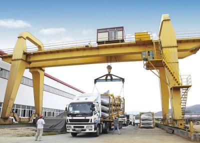 Chine Type grue de Ton Gantry Crane Hoist Box du contrat 10 de grande envergure de portique de fret de port à vendre