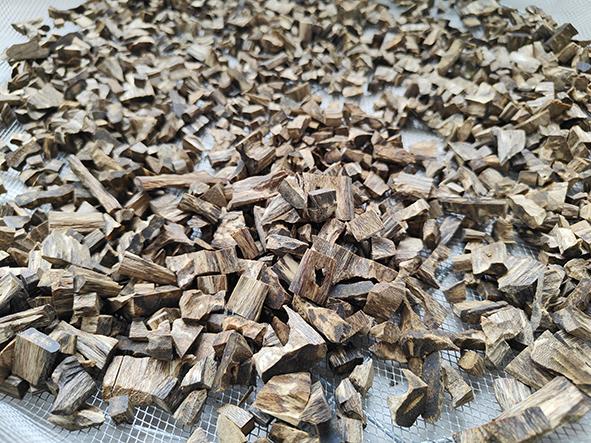 Experience the Benefits of Agarwood Aroma Lamp in Your Aromatherapy Routine