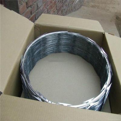 China Hot Dip Galvanized Razor Barbed Wire BTO-22 With 450m*25kgs coils for sale