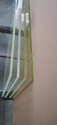 Chine la radioprotection 6.71mmpb de 25mm le verre plombeux X Ray Shielding 200 X300mm à vendre