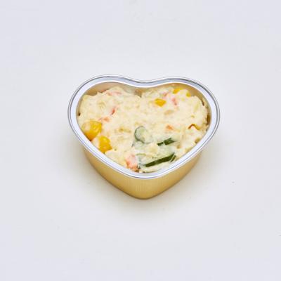 China Heart Shaped Foil Food Container 100ml Gold Baking Pans With Lids Valentines Day Decor for sale