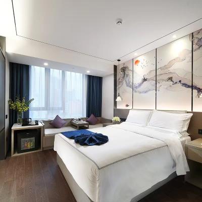 China Conjunto completo luxuoso claro da madeira maciça de mobília diretamente para hotéis, apartamentos à venda