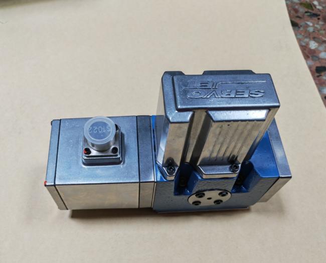 MOOG Proportional Valve Electro-Hydraulic Control Unit