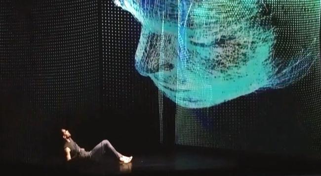 Hologram screen used in exhibition environment