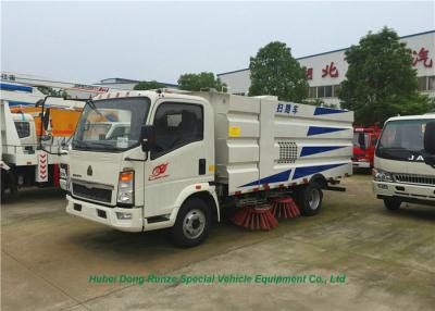 China O caminhão móvel da vassoura de estrada de HOWO RHD/LHD, caminhão montou a vassoura de rua à venda