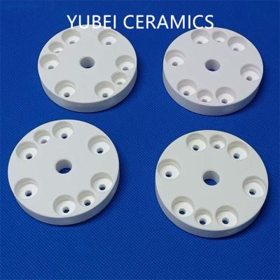 China Placas de alumina de formato personalizado de alta resistência para aplicações de alta temperatura à venda
