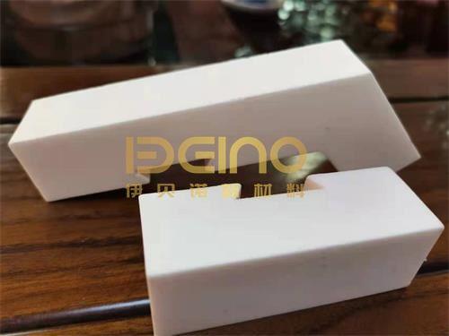 Dovetail slot ceramic liner
