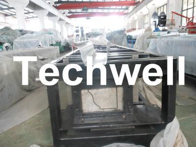 China Aço 0.3mm - 0.6mm móveis/rolo portátil da calha que forma a máquina para a calha da água da chuva à venda