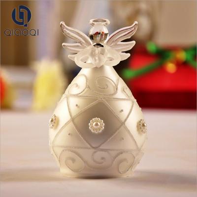 China Elegant white pearl Christmas blessing angel glass gift for sale