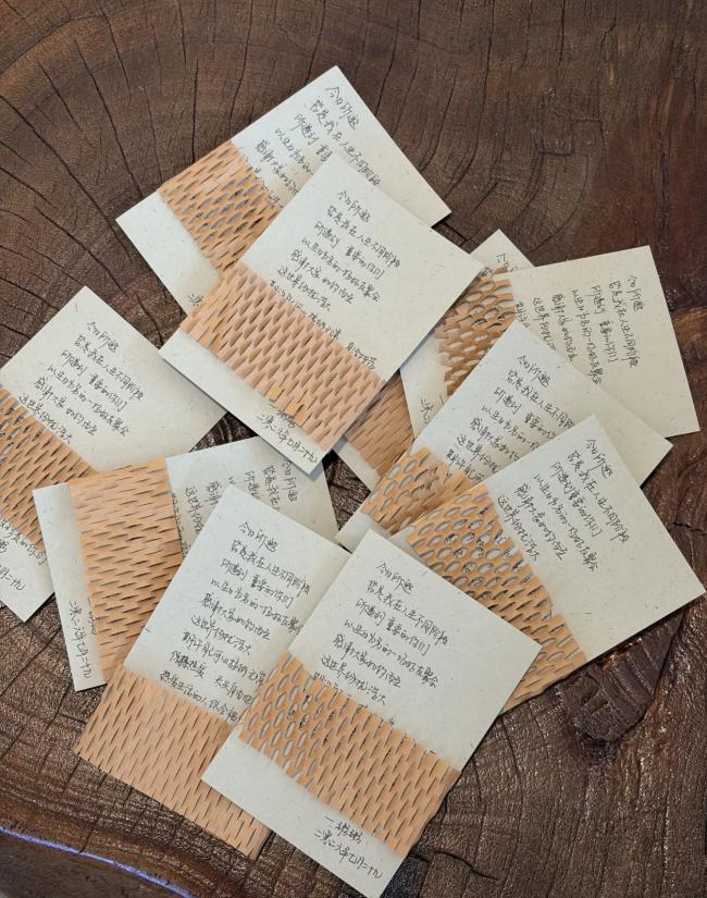 Honeycomb paper for card belts showing fine 6mm cell structure and natural kraft color