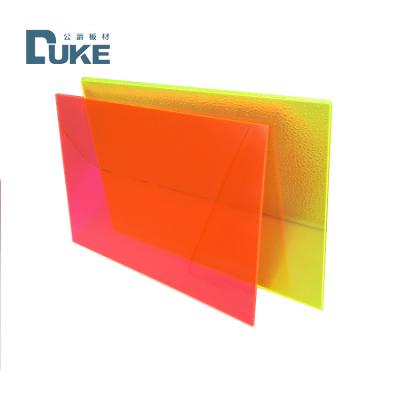 Chine Indice de réfraction 1,49% le plexiglass givré acrylique résistant aux chocs couvre 1250x1850mm à vendre