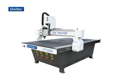 China DSP 3 Axis Woodworking CNC Wood Door Making Router Machine for sale