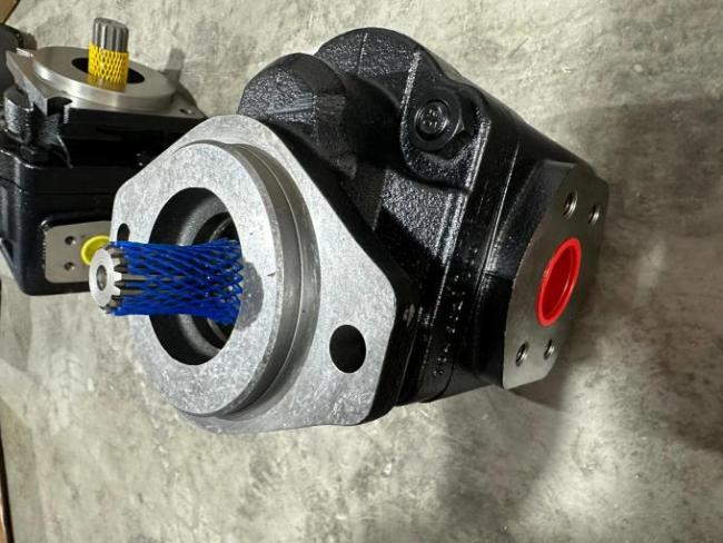 923142.0037 Hydraulic pumps Kalmar Reach Stacker Parts 2