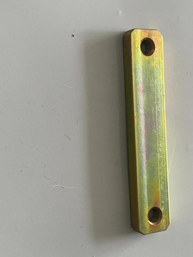K5678950 923828.0740 Locating plates Kalmar Reach Stacker Parts 2