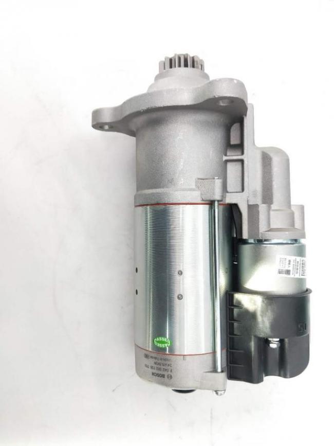 Metallic 24V Scania Engine Parts , 579271 Scania Starter Motor 0