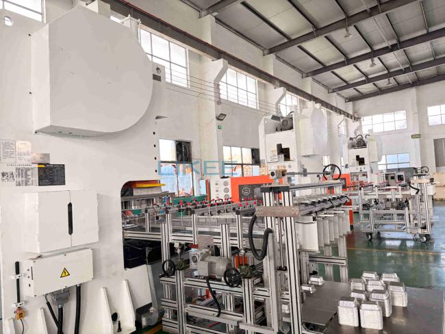 LK-T63 Aluminum foil container making machine production area