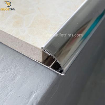 China Revestimento de azulejos de aço inoxidável prata / prateado azulejos de borda de corte Esquina Esquina externa à venda