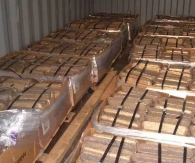 Copper ingots in export packaging