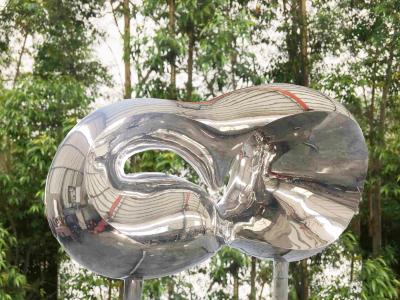 China Outdoor Metal Garden Stainless Steel Sculpture Mirror Polished Surface for sale