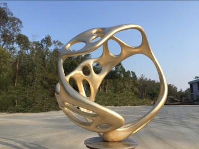 China Escultura de bronce al aire libre abstracta hecha a mano, ornamento al aire libre pintado del césped en venta