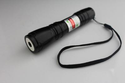 China 532nm 100mw green laser pointer with rechargeable battery for sale